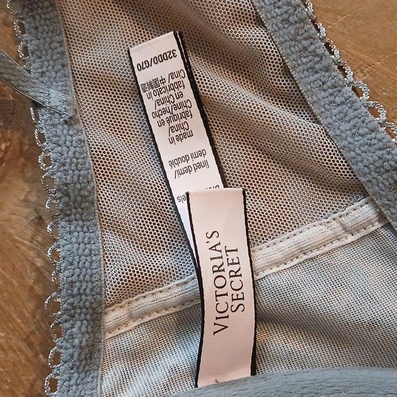 Victoria's Secret Dream Angels Gray Lace  Demi Bra. Size 32DDD - Picture 16 of 17